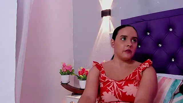 Snapshot of Katty_Vega chatting on November 7, 1:22 pm Katty Vega online show from November 7, 1:22 pm