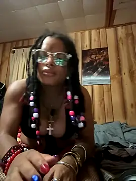 Snapshot of Venomouskeeper chatting on November 9, 2:21 am Venomouskeeper online show from November 9, 2:21 am