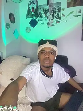 Snapshot of Kaizen-Black chatting on November 7, 5:18 am Kaizen-Black online show from November 7, 5:18 am