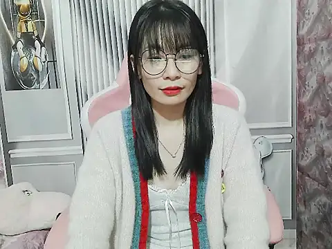 Snapshot of Ella039 chatting on December 14, 3:28 pm Ella039 online show from December 14, 3:28 pm