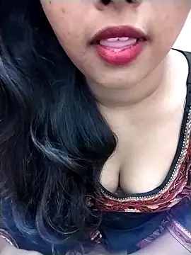 Snapshot of Sexy_Divya__ chatting on May 27, 4:42 am Sexy Divya online show from May 27, 4:42 am