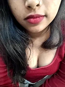 Snapshot of Sexy_Divya__ chatting on May 30, 5:15 am Sexy Divya online show from May 30, 5:15 am