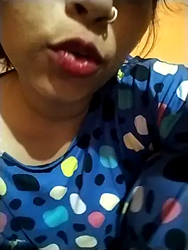 Snapshot of Sexy_Divya__ chatting on June 2, 6:32 pm Sexy Divya online show from June 2, 6:32 pm