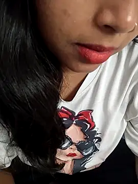 Snapshot of Sexy_Divya__ chatting on June 10, 5:18 am Sexy Divya online show from June 10, 5:18 am