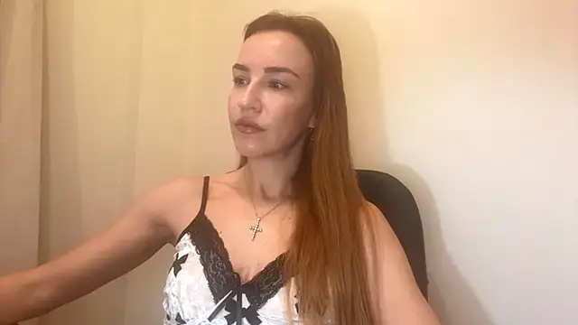 Snapshot of Nyxelia_ chatting on December 5, 8:23 am Nyxelia online show from December 5, 8:23 am