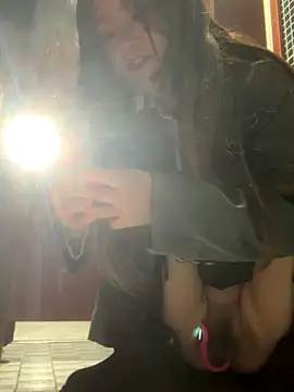 Snapshot of luna-sisi chatting on November 19, 11:54 am luna-sisi online show from November 19, 11:54 am