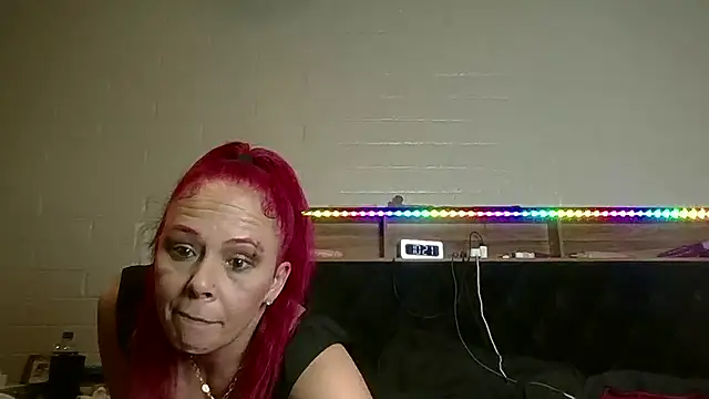 nikkibae33 online show from July 5, 5:20 pm