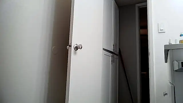 nikkibae33 online show from July 31, 6:07 pm