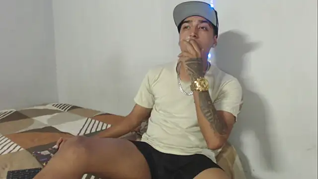 scotthott online show from November 10, 8:19 pm