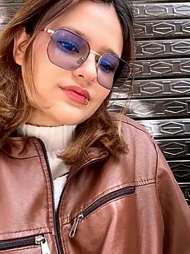 Snapshot of lili_ra chatting on November 7, 4:29 pm lili ra online show from November 7, 4:29 pm