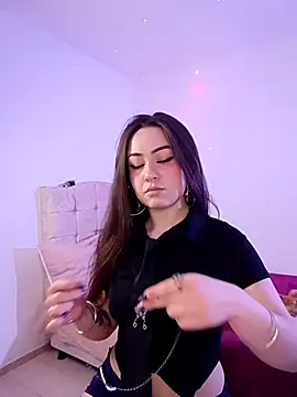  Pariiss online show from May 2, 7:41 pm