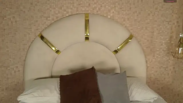 aria sm online show from November 15, 7:10 pm