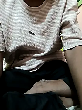 Snapshot of priyanka-rani1 chatting on November 8, 4:40 pm priyanka-rani1 online show from November 8, 4:40 pm