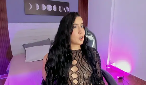 Snapshot of Amy_Leah chatting on April 22, 6:20 pm Amy Leah online show from April 22, 6:20 pm
