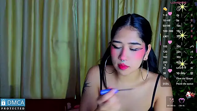 sofia sstonee  online show from March 6, 7:10 pm