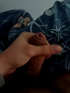 Gbonnequeue online show from November 10, 9:25 pm