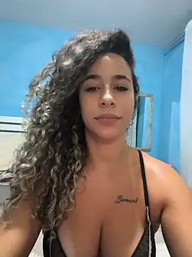 vivianeleoa online show from June 30, 2:01 am
