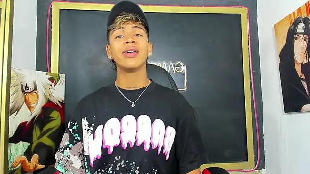 Snapshot of Timmy_Kiing_ chatting on December 1, 9:20 pm Timmy Kiing online show from December 1, 9:20 pm