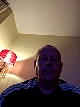 Snapshot of Tyson120 chatting on February 14, 12:40 am Tyson120 online show from February 14, 12:40 am