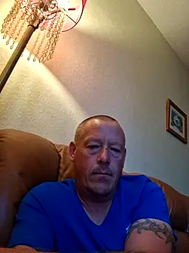 Snapshot of Tyson120 chatting on August 7, 7:27 pm Tyson120 online show from August 7, 7:27 pm