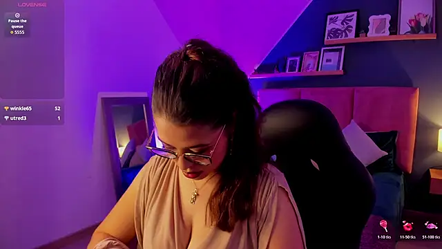 Snapshot of Dakhota_Rouge chatting on March 5, 1:07 pm Dakhota Rouge online show from March 5, 1:07 pm