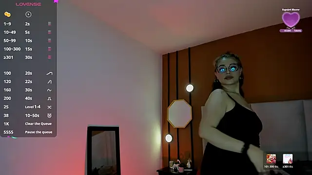 Snapshot of Dakhota_Rouge chatting on May 2, 4:06 am Dakhota Rouge online show from May 2, 4:06 am