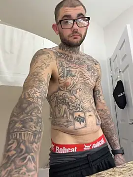 Snapshot of trickydickydaddy chatting on May 12, 8:00 am trickydickydaddy online show from May 12, 8:00 am
