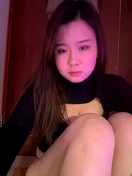 Snapshot of xoxo7799 chatting on December 19, 4:47 pm xoxo7799 online show from December 19, 4:47 pm