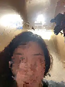 Snapshot of xoxo7799 chatting on March 12, 7:14 am xoxo7799 online show from March 12, 7:14 am