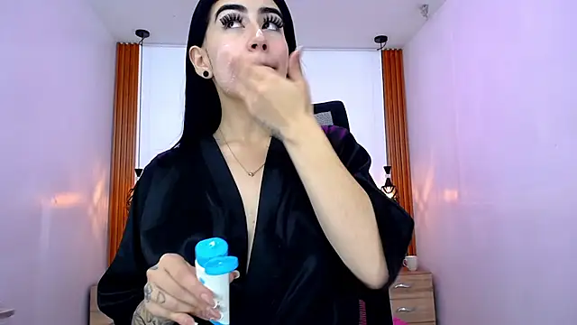 SCARLETT INK  online show from June 21, 2:47 am