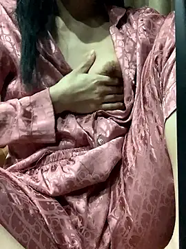 Tiny-122 online show from January 15, 6:00 pm