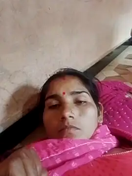 Snapshot of Seema_ji12 chatting on December 19, 9:49 am Seema ji12 online show from December 19, 9:49 am