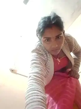 Snapshot of Seema_ji12 chatting on December 22, 1:57 am Seema ji12 online show from December 22, 1:57 am