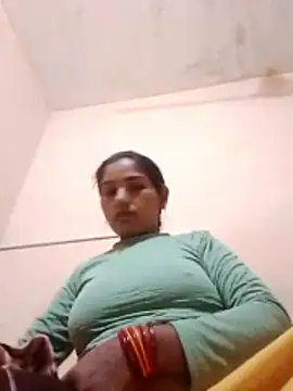 Snapshot of Seema_ji12 chatting on January 7, 7:55 am Seema ji12 online show from January 7, 7:55 am