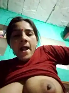 Snapshot of Seema_ji12 chatting on January 12, 12:05 am Seema ji12 online show from January 12, 12:05 am