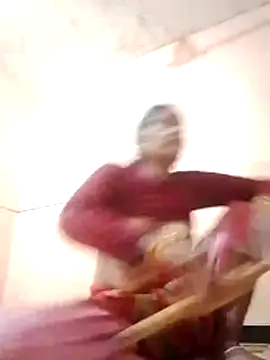 Snapshot of Seema_ji12 chatting on January 15, 4:39 am Seema ji12 online show from January 15, 4:39 am