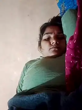 Snapshot of Seema_ji12 chatting on February 2, 12:09 am Seema ji12 online show from February 2, 12:09 am