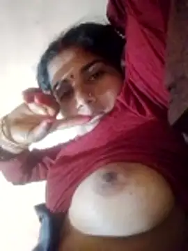 Snapshot of Seema_ji12 chatting on February 9, 3:27 pm Seema ji12 online show from February 9, 3:27 pm