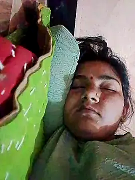 Snapshot of Seema_ji12 chatting on February 10, 11:42 pm Seema ji12 online show from February 10, 11:42 pm