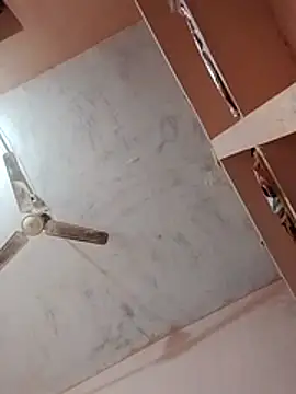 Snapshot of Seema_ji12 chatting on February 12, 12:11 pm Seema ji12 online show from February 12, 12:11 pm