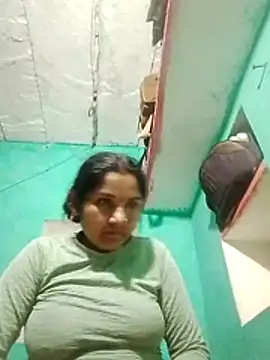 Snapshot of Seema_ji12 chatting on March 12, 3:29 pm Seema ji12 online show from March 12, 3:29 pm