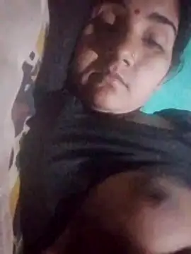 Snapshot of Seema_ji12 chatting on March 15, 10:49 pm Seema ji12 online show from March 15, 10:49 pm