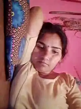 Snapshot of Seema_ji12 chatting on March 26, 11:32 pm Seema ji12 online show from March 26, 11:32 pm