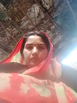 Snapshot of Seema_ji12 chatting on April 8, 1:16 am Seema ji12 online show from April 8, 1:16 am