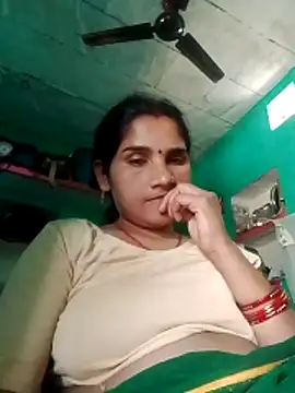 Snapshot of Seema_ji12 chatting on April 8, 3:23 pm Seema ji12 online show from April 8, 3:23 pm