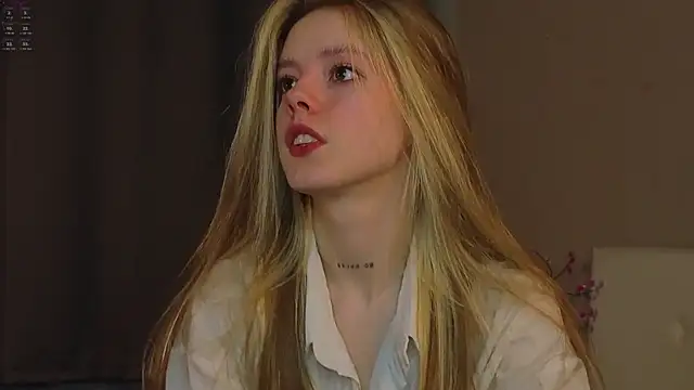 TiffinyMergist online show from December 16, 8:47 pm