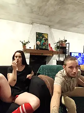 MickNanaa online show from December 2, 9:58 am