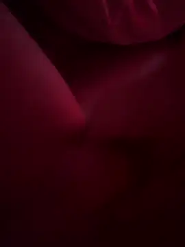 Snapshot of groschibre40100 chatting on November 16, 11:21 pm groschibre40100 online show from November 16, 11:21 pm