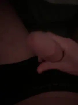 Snapshot of groschibre40100 chatting on November 24, 8:52 pm groschibre40100 online show from November 24, 8:52 pm