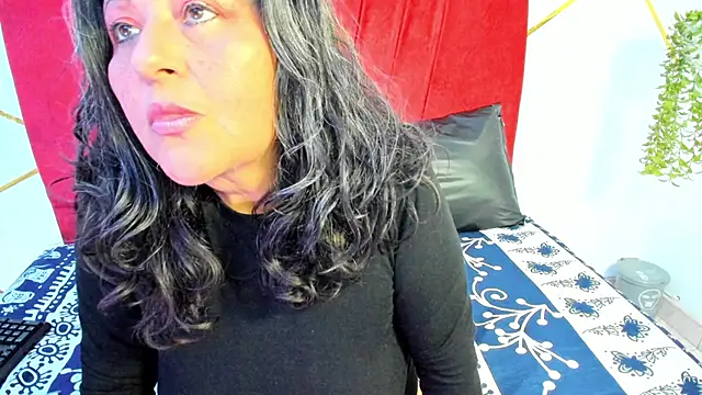 Victoriaa Anderson online show from December 17, 9:21 pm